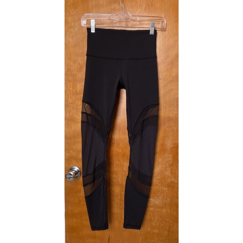 Lululemon Seek The Heat Tight Leggings Women’s size 4 Black Mesh Cutouts